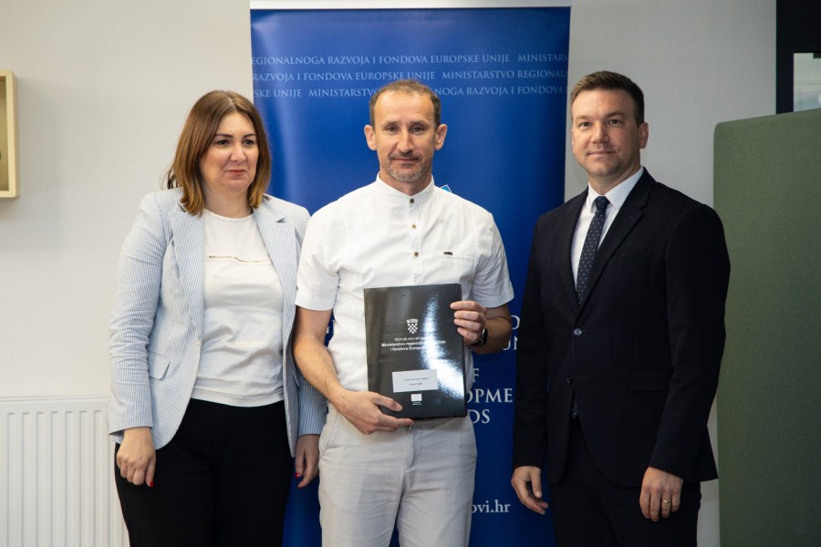 Svečana dodjela ugovora iz Programa održivog razvoja lokalne zajednice za 2025. godinu